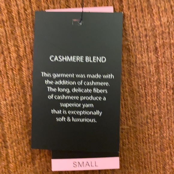 DKNY Women’s Cashmere Blend Sweater - Picture 3 of 5